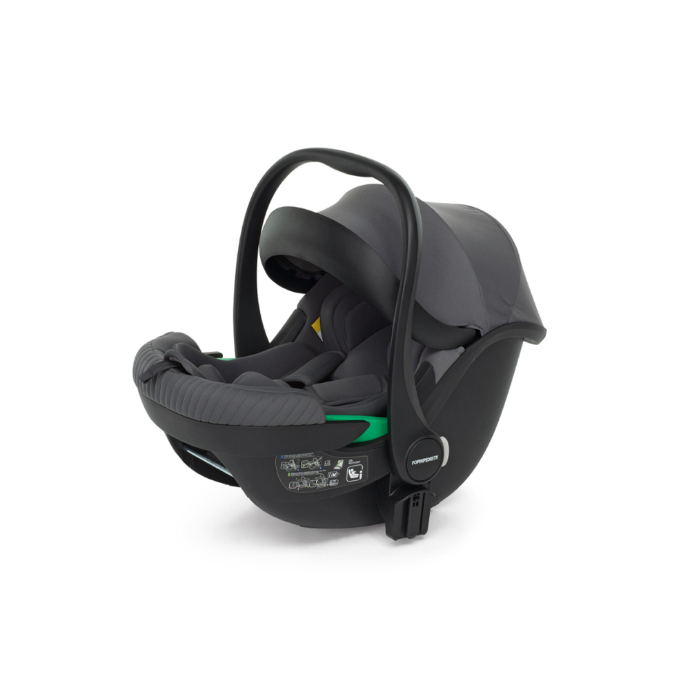 i-Size car seat – homologated for children from 40 to 87 cm height (maximum weight 13 kg)