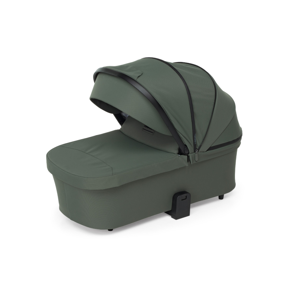 Carrycot suitable from birth